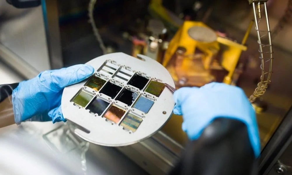 Perovskite solar cells in a lab